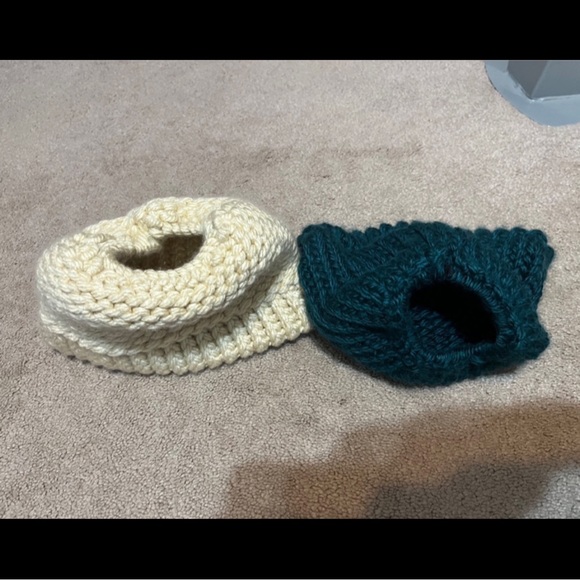 knit ponytail beanie hats - Picture 2 of 2
